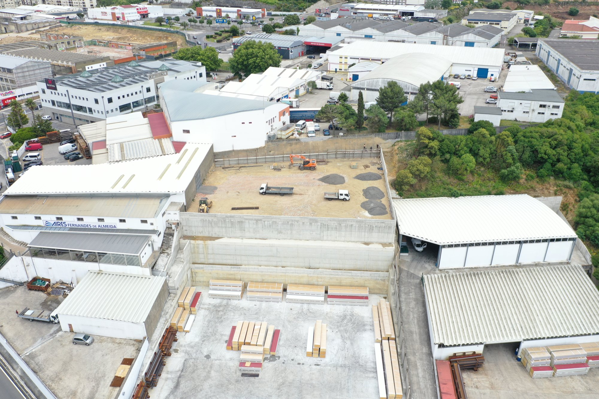 Vista aérea de uma zona de construção